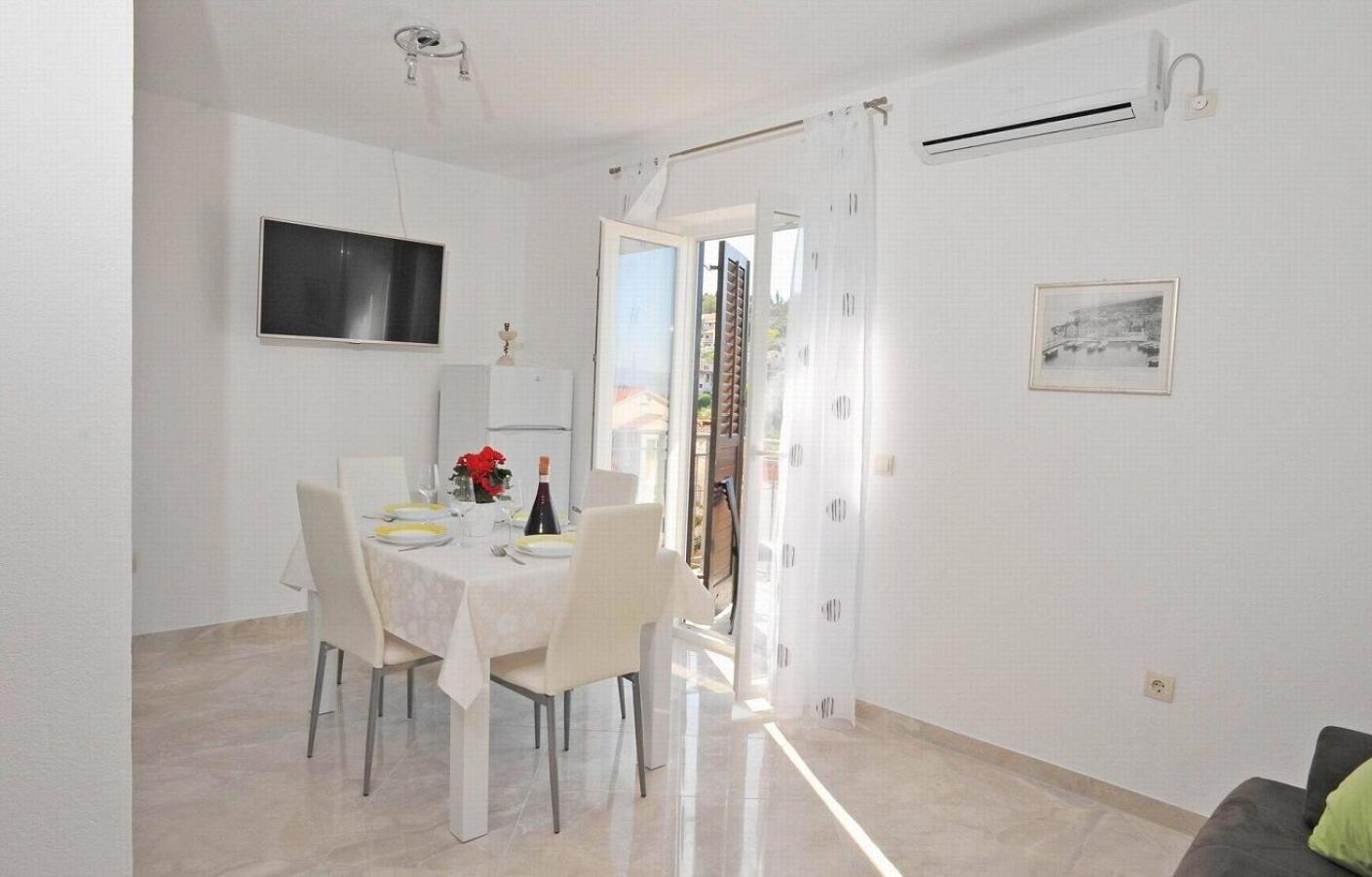 Apartment Mato Сутиван Экстерьер фото